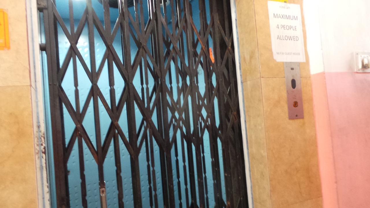 M.P.M. Guest House Pondicherry Bagian luar foto
